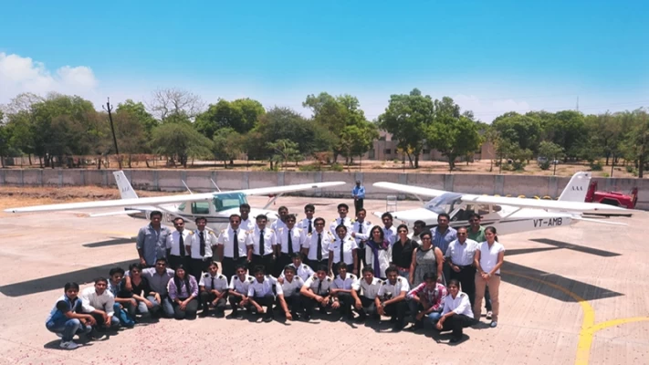 Choose The Best Institute To Get A Job After Aviation Diploma Course